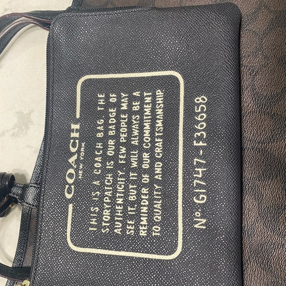 Coach Brown and Black Signature Tote Bag - Picture 9 of 16